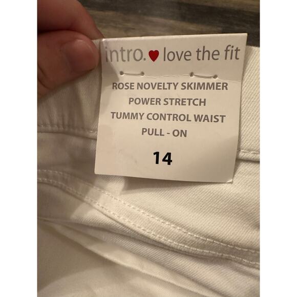 Intro Love Women's White Stretch Tommy Control Waist Pull On Cropped Pant 14 NWT - Picture 5 of 5